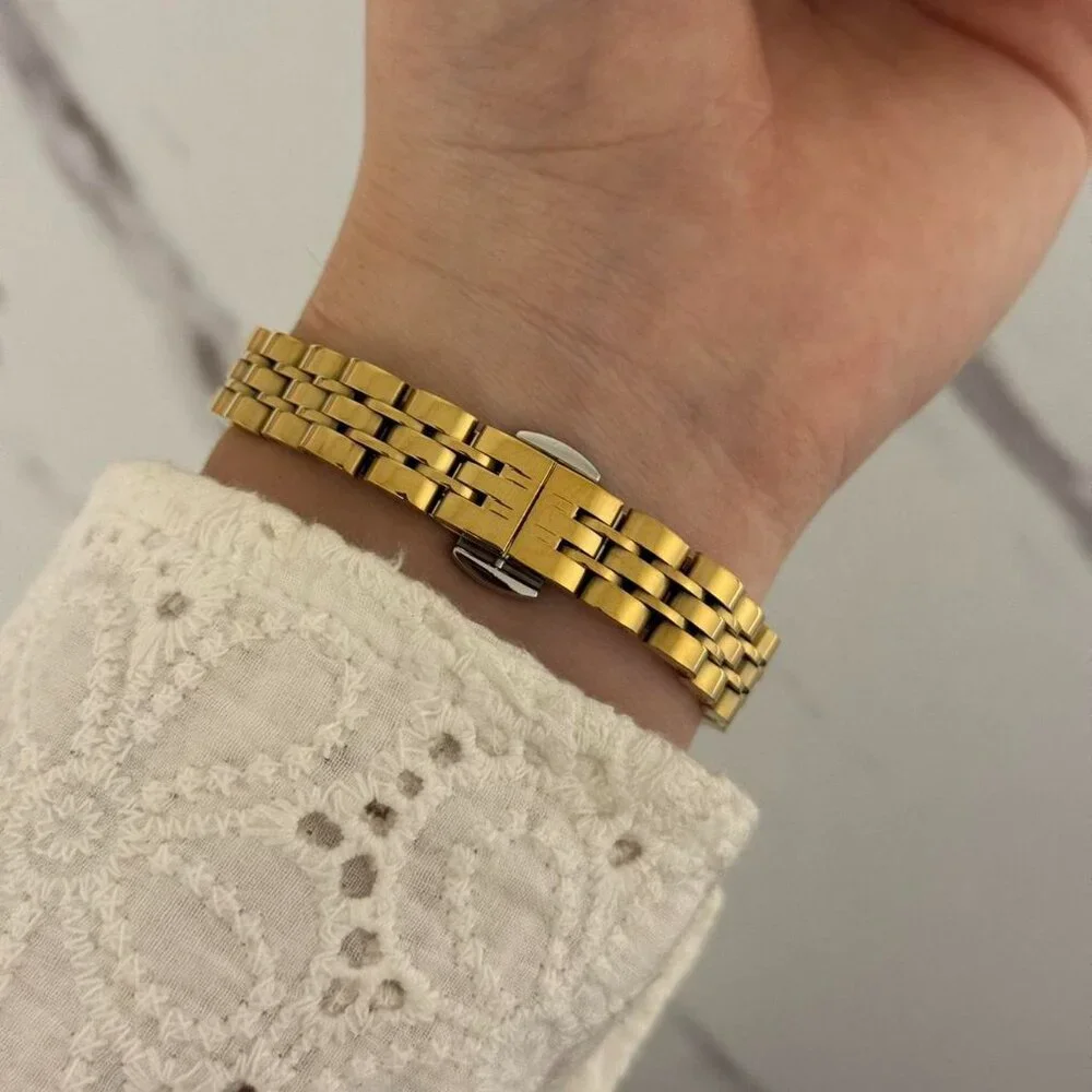 Sku:0161 vintage style gold mini watch + in a gift box‎ They fit any hand size